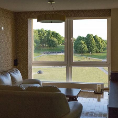 Cozy Apartment With A Wonderful Lake View Telšiai Extérieur photo