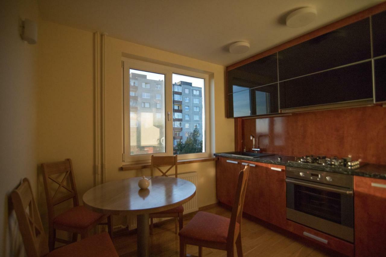 Cozy Apartment With A Wonderful Lake View Telšiai Extérieur photo