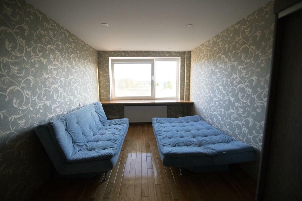 Cozy Apartment With A Wonderful Lake View Telšiai Extérieur photo