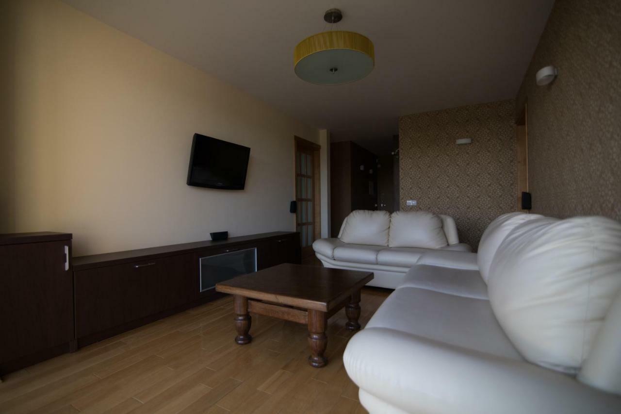 Cozy Apartment With A Wonderful Lake View Telšiai Extérieur photo