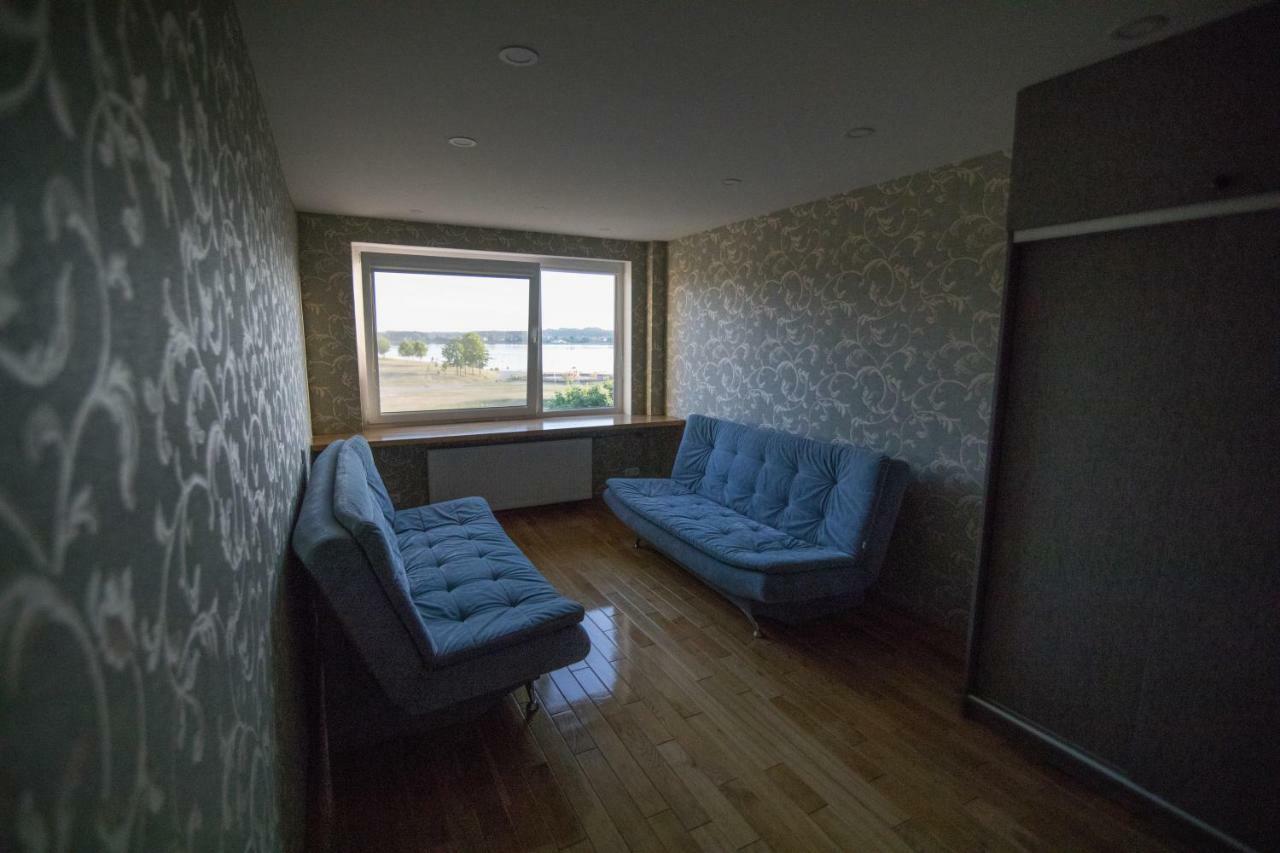 Cozy Apartment With A Wonderful Lake View Telšiai Extérieur photo